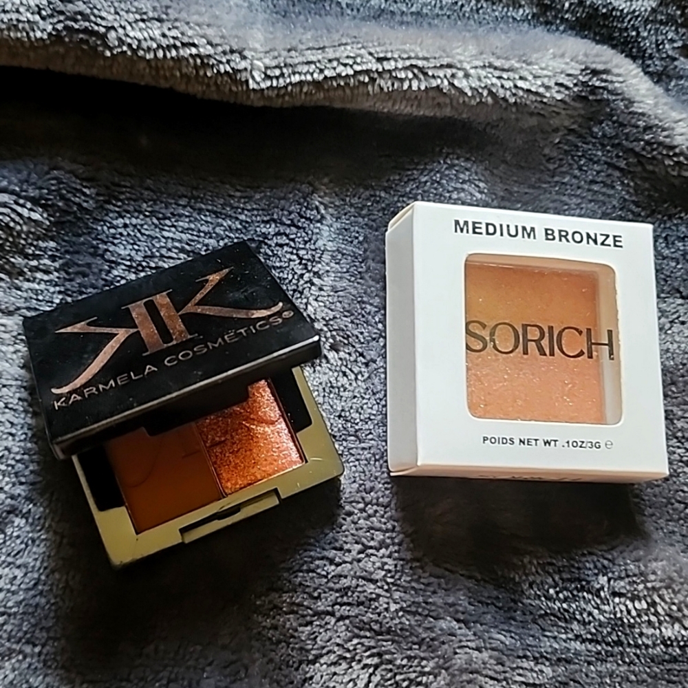 Eyeshadow and Bronzer travel size duo